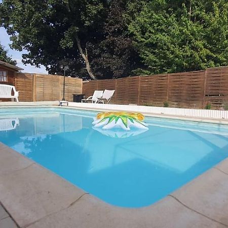 Studio Meuble Avec Piscine Partagee La Ferté-Gaucher المظهر الخارجي الصورة